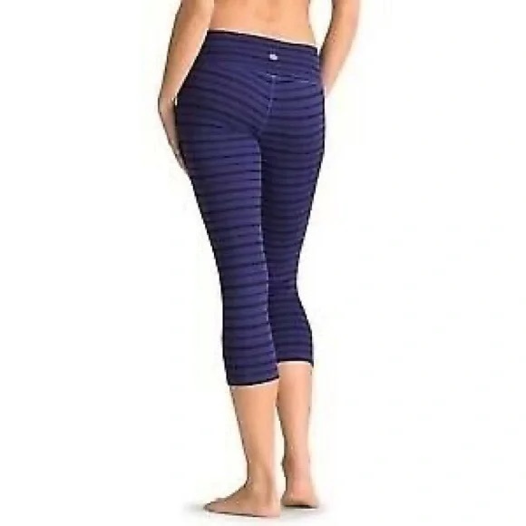 Athleta Purple Black Stripe Chaturanga Capri Leggings Running Tights medium - Picture 1 of 7